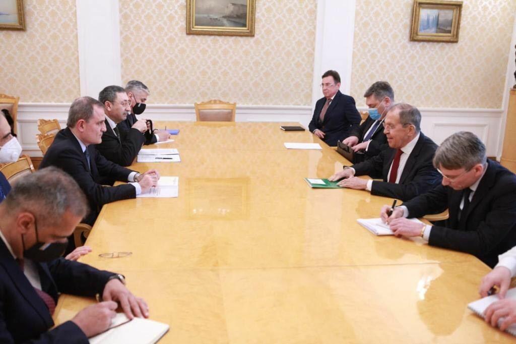 Состоялась встреча глав МИД Азербайджана и России