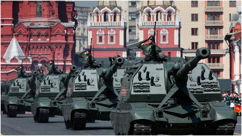 Пять видов танков пройдут по Красной площади в Москве 9 мая