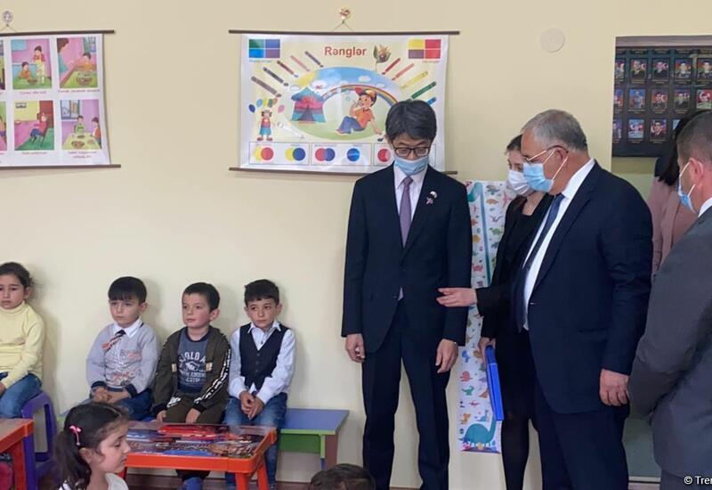 Посол Японии на открытии детсада в Агдаме