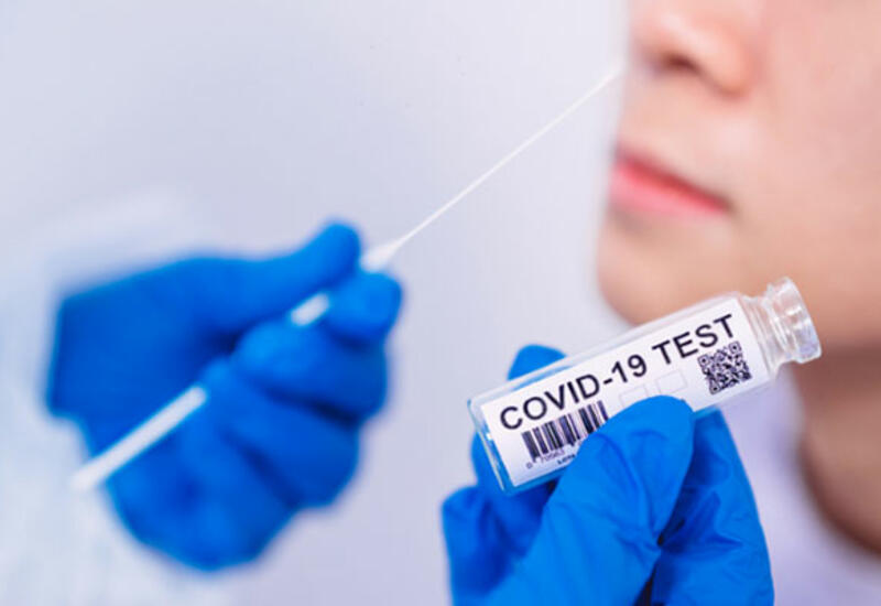 В Великобритании выявили два случая омикрон-штамма коронавируса