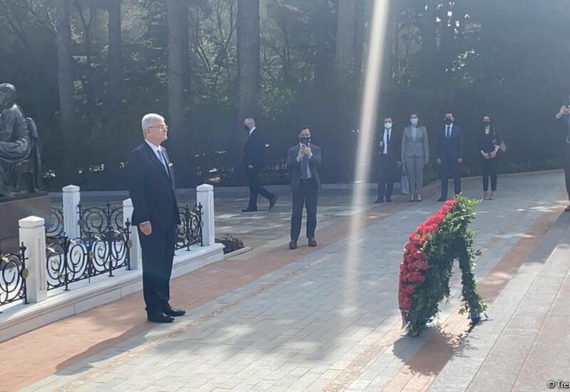 Председатель Генассамблеи ООН посетил могилу Общенационального лидера Гейдара Алиева