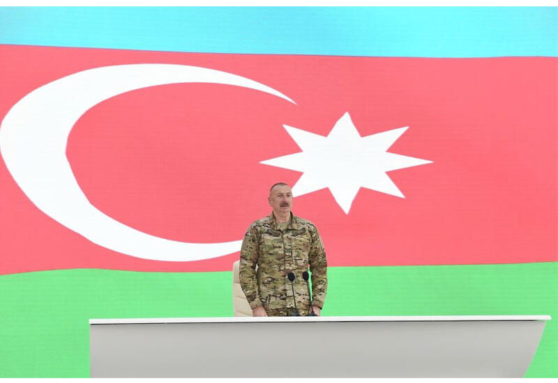 Президент Ильхам Алиев: Армия, имеющая десять тысяч дезертиров, - это позор