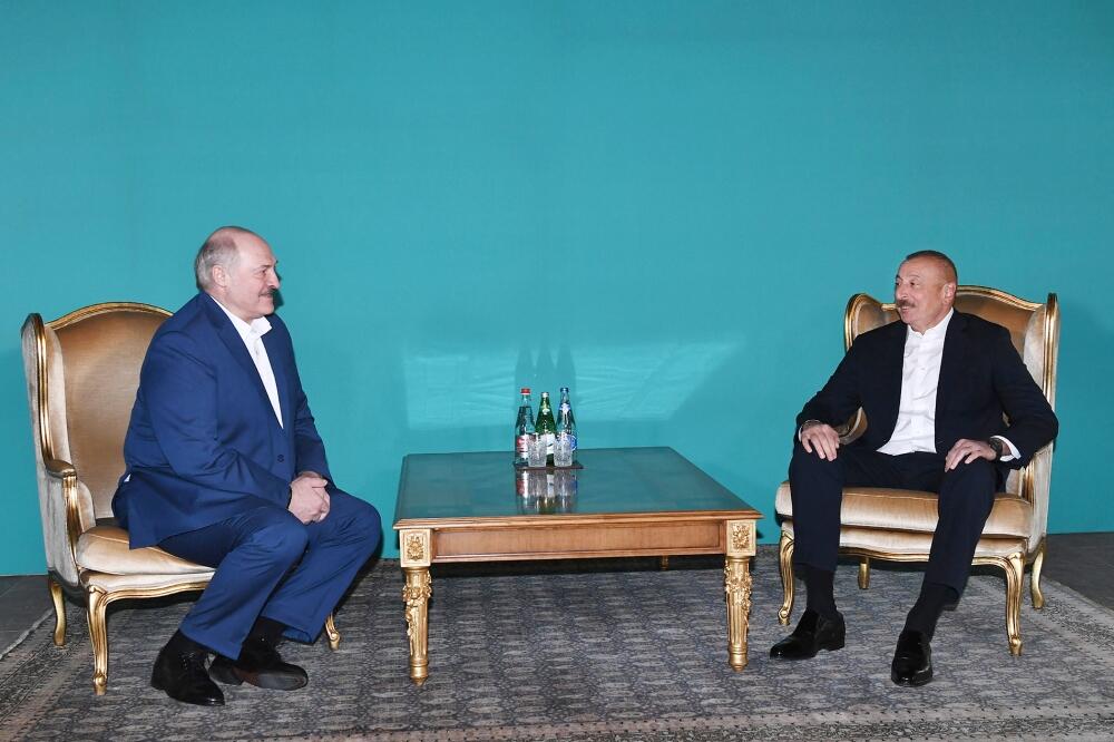 Azərbaycan Prezidenti İlham Əliyev ilə Belarus Prezidenti Aleksandr Lukaşenkonun qeyri-rəsmi görüşü olub