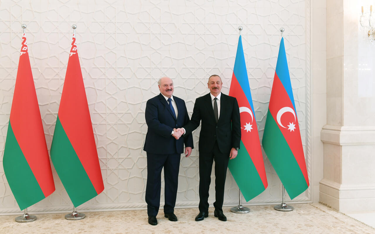 Состоялась встреча Президентов Азербайджана и Беларуси один на один