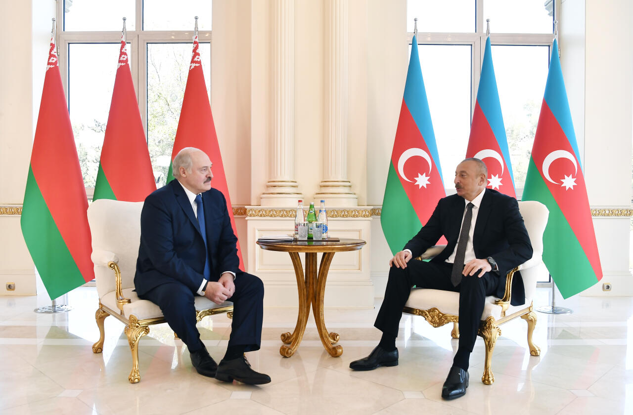 Состоялась встреча Президентов Азербайджана и Беларуси один на один