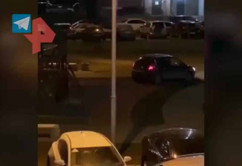 Мужчина попытался украсть детскую площадку в Москве