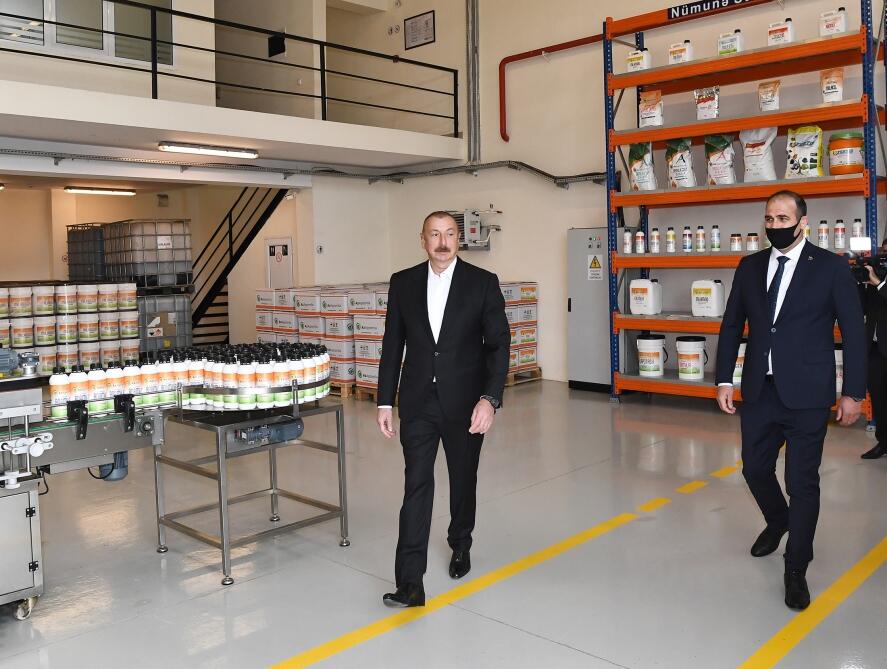 Президент Ильхам Алиев принял участие в открытии Гаджигабульского промышленного квартала