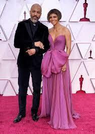 Холли Берри дебютировала на «Оскаре» с новой дерзкой стрижкой