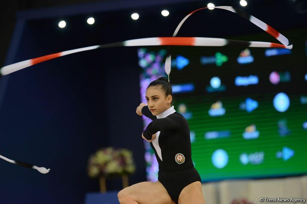 Кубок мира в Баку: результаты выступлений азербайджанских гимнасток в упражнениях с булавами и лентой