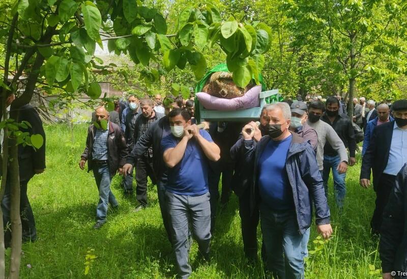 Xalq Şairi Musa Yaqub dəfn edilib