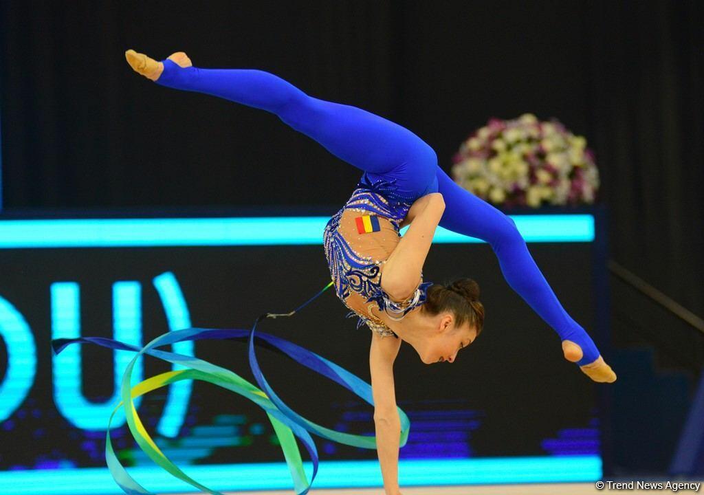 В Национальной арене гимнастики в Баку продолжаются соревнования Кубка мира