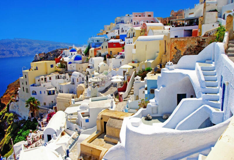 Греция открыла границы для туристов без ограничений