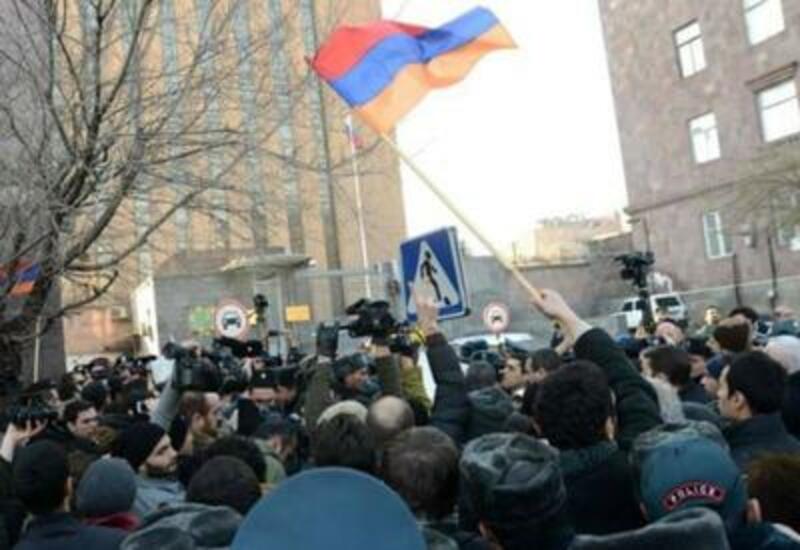 Российские армяне толкают Москву к большой войне