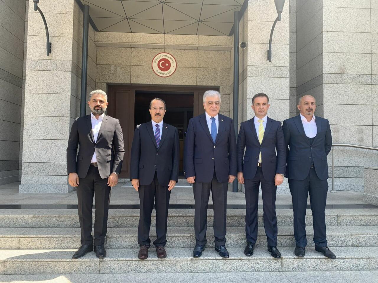 Турецкий посол встретился с главой Группы межпарламентской дружбы Турция-Азербайджан