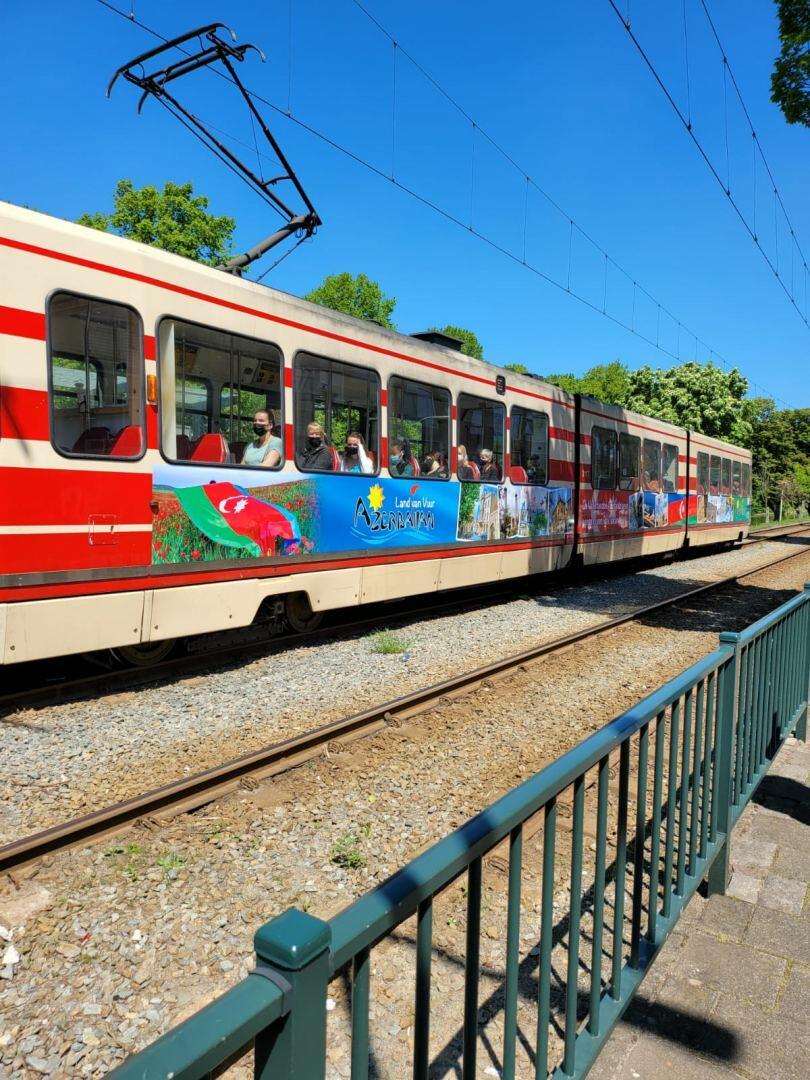 Haaqadakı 16 nömrəli tramvay Azərbaycana dair məlumat yayır