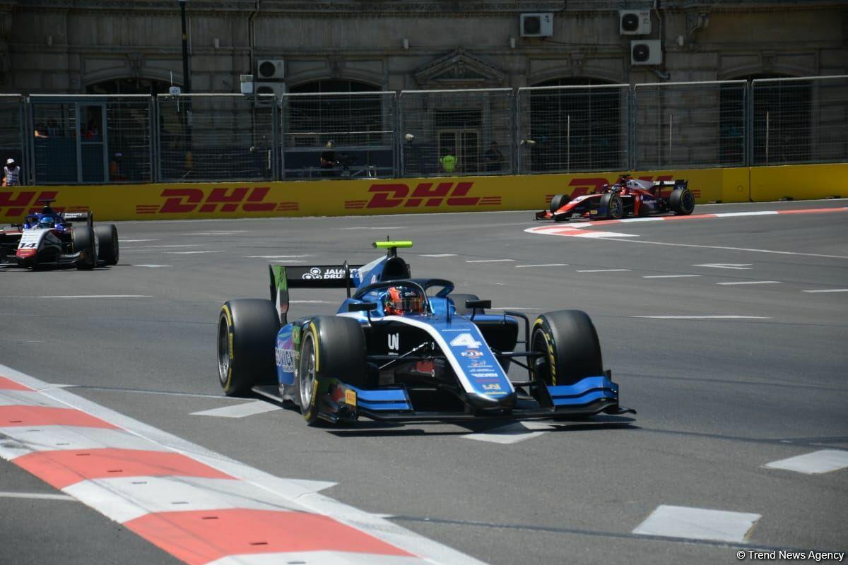 В рамках Гран-при Азербайджана стартовал спринт в классе Формулы-2