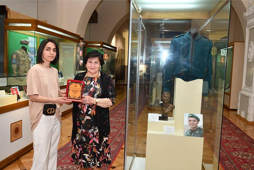 Бюст шехида Худаяра Юсифзаде передан в Национальный музей истории Азербайджана