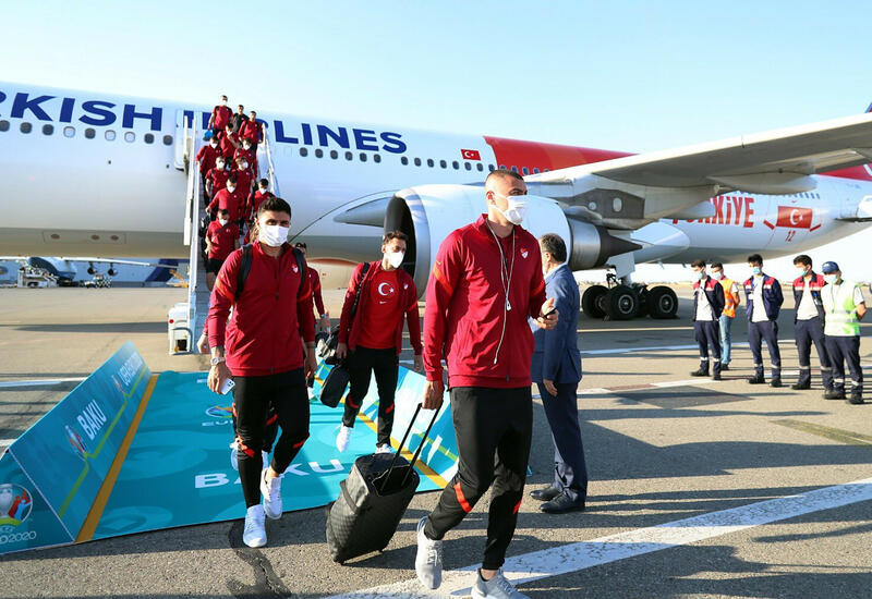 Сборная Турции по футболу прибыла в Баку