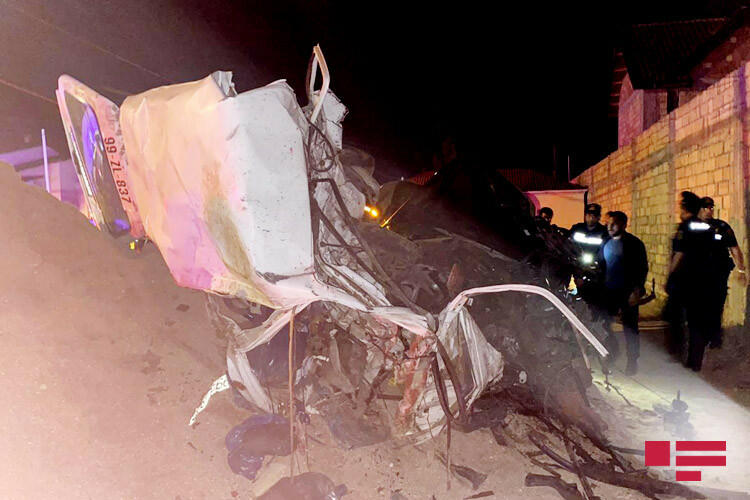 Пьяный водитель Range-Rover устроил чудовищное ДТП в Баку - много погибших
