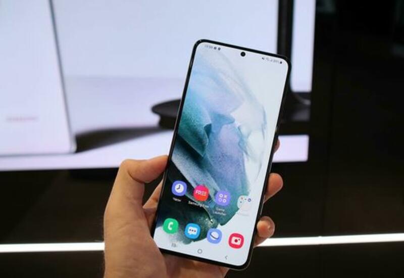 Владельцы дорогого смартфона Samsung жалуются на серьезные проблемы