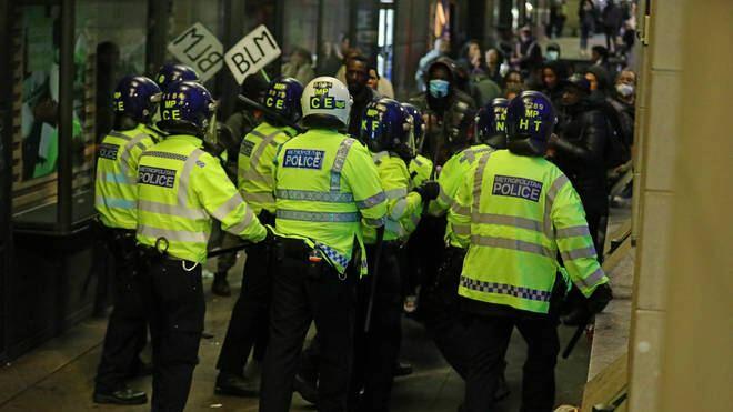 Полиция задержала 14 участников акции протеста против ковид-ограничений в Лондоне