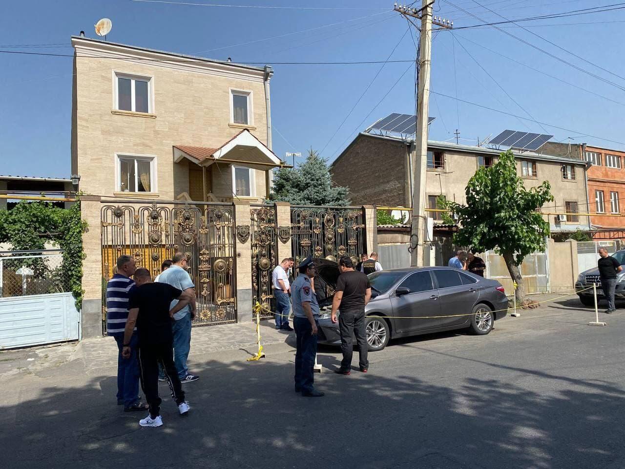 В Армении пытались взорвать машину оппозиционера