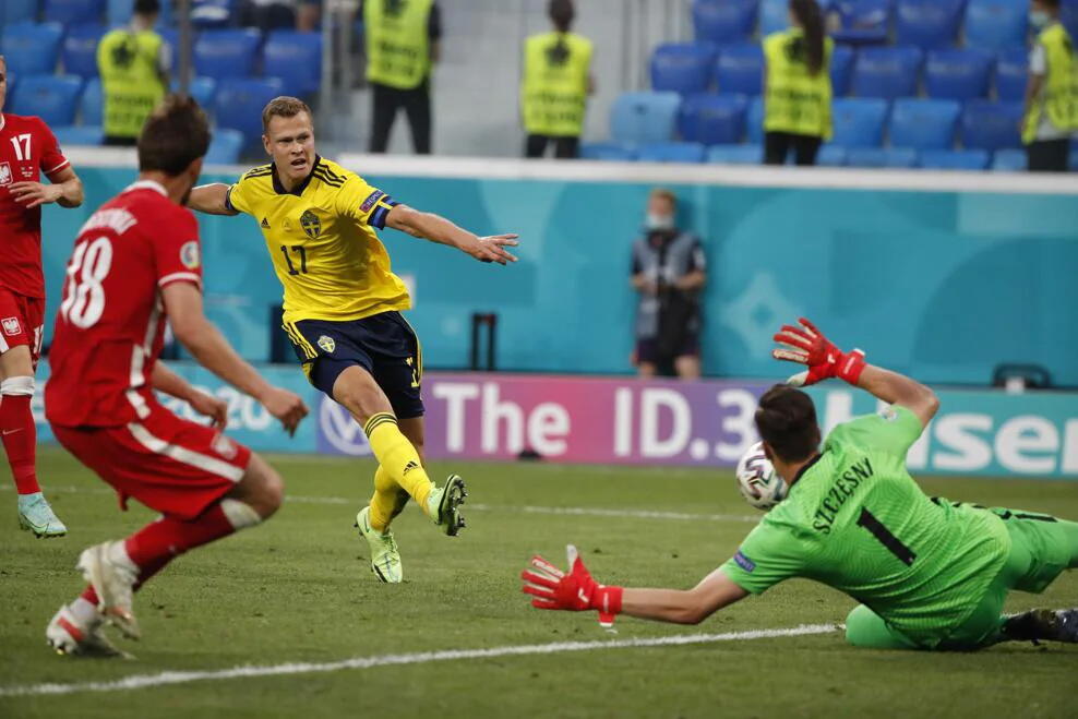 ЕВРО-2020: Сборная Швеции обыграла Польшу и вышла в плей-офф с первого места