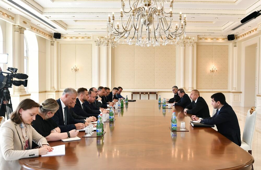 Президент Ильхам Алиев принял министров иностранных дел Румынии, Австрии, Литвы и делегацию Европейского Союза