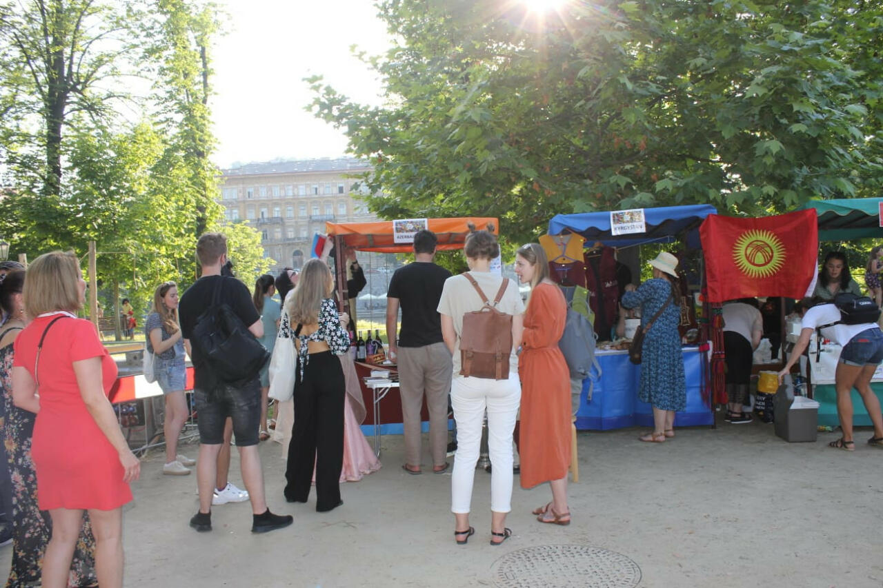 Азербайджан представлен на 15-м межкультурном фестивале RefuFest в Праге