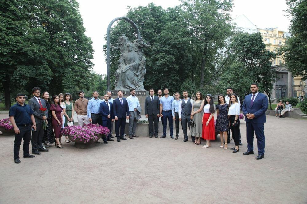 По инициативе председателя АМОР Лейлы Алиевой состоялся Межрегиональный форум этой организации