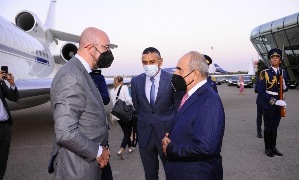 Глава Евросовета Шарль Мишель прибыл с рабочим визитом в Азербайджан