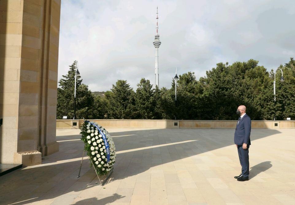Президент Евросовета Шарль Мишель посетил Аллею шехидов