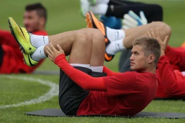 FIFA rusiyalı futbolçuları dopinq istifadəsində yaxaladı: Oyunlardan təcrid olundular - Vimarsana News