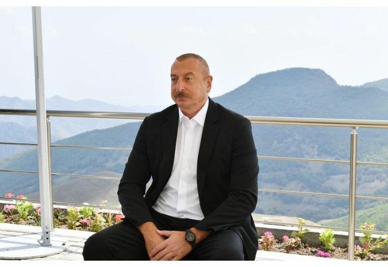 Президент Ильхам Алиев: До конца нынешнего года мы наладим все электрическое хозяйство на освобожденных землях – и в Карабахе, и в Восточном Зангезуре