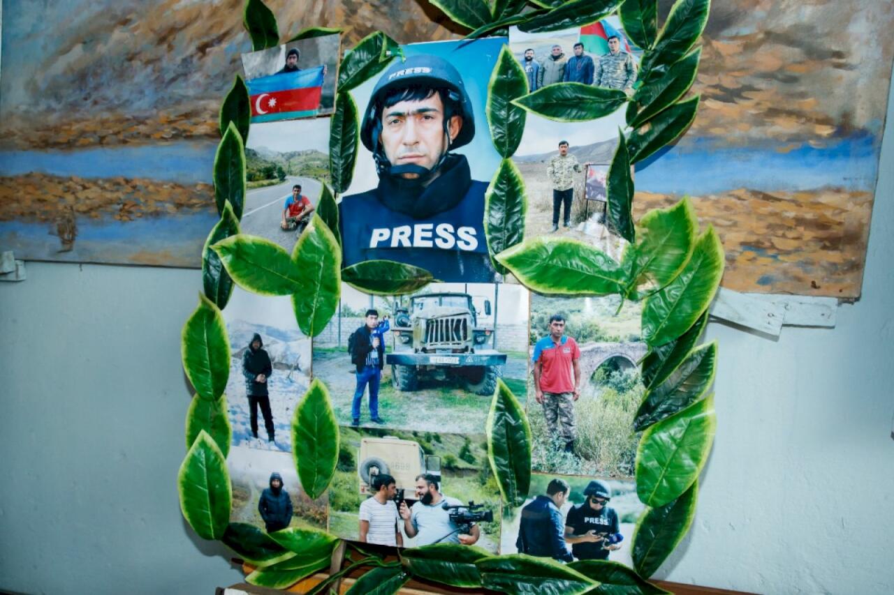 От имени Президента Ильхама Алиева семьям погибших в Кельбаджаре журналистов подарены квартиры