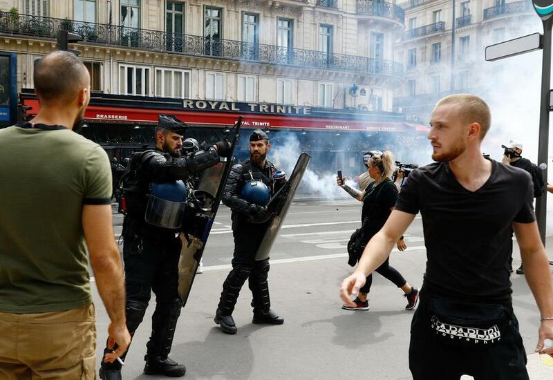 Столкновения с полицией в Париже