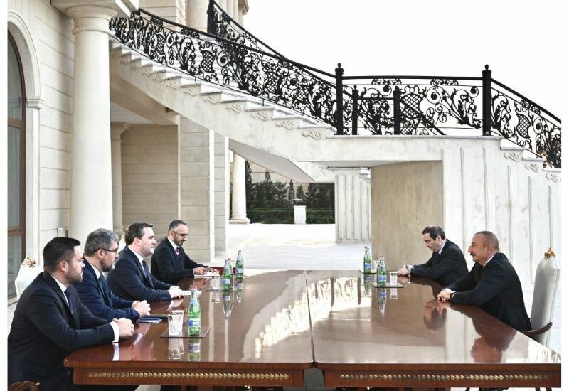 Президент Ильхам Алиев принял делегацию, возглавляемую министром иностранных дел Сербии