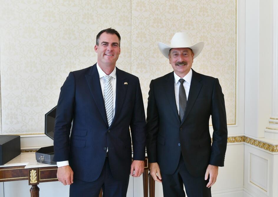 Президент Ильхам Алиев принял делегацию во главе с губернатором американского штата Оклахома