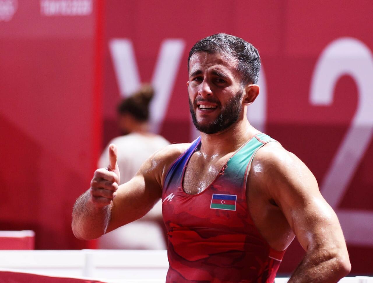 Рафик Гусейнов поверг армянина и завоевал бронзовую медаль на Токио-2020