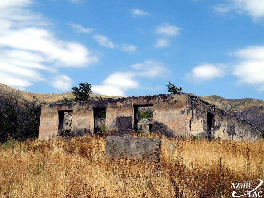 Вынужденные переселенцы, признанные потерпевшими по делу «Чирагов и другие против Армении», посетили Лачинский район