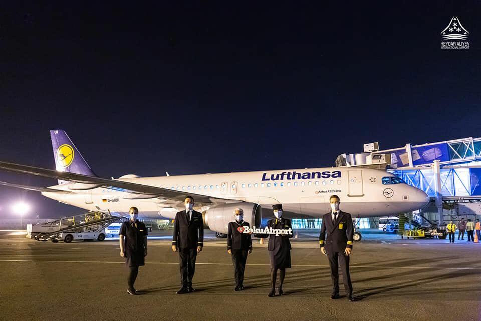 Lufthansa возобновила полеты в Баку