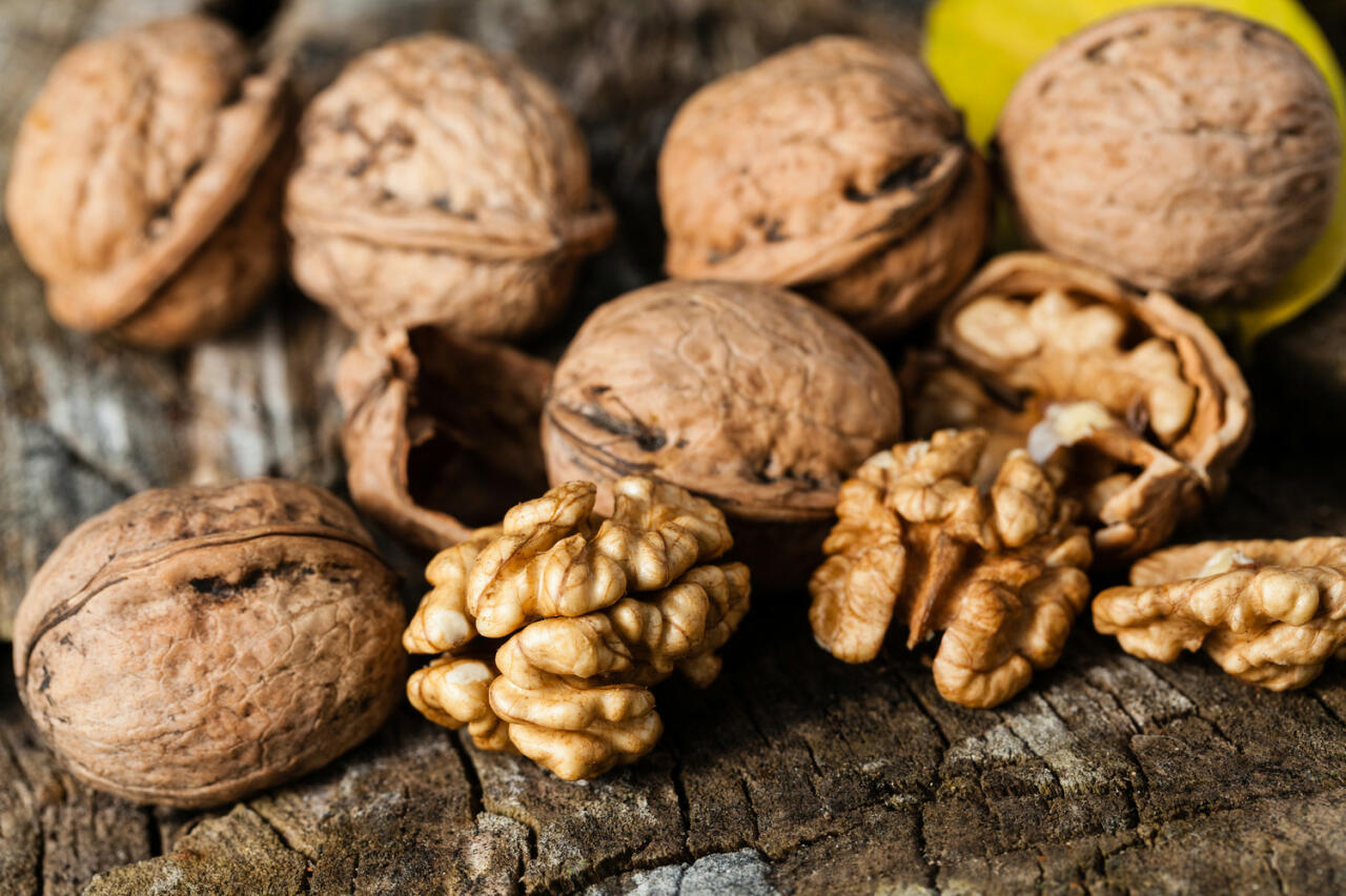 От каких проблем защитят грецкие орехи?