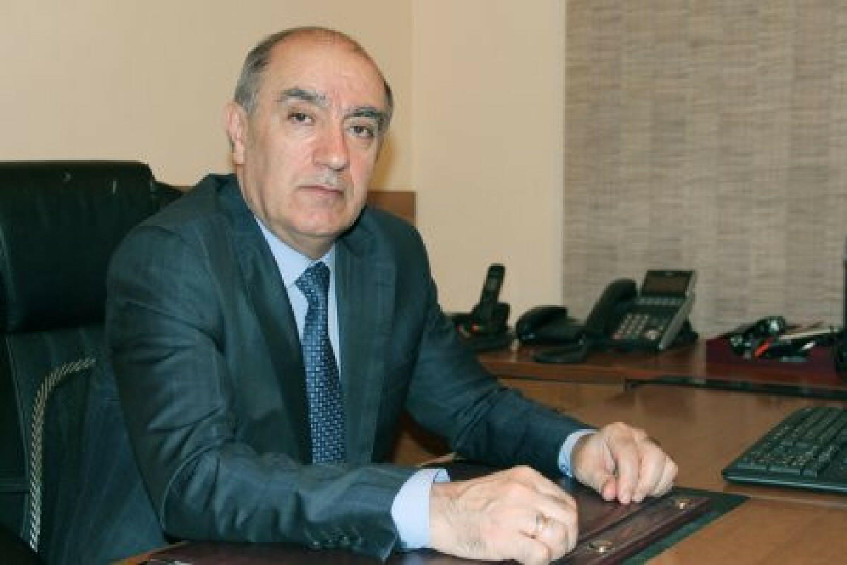 В Азербайджане чиновник умер от коронавируса