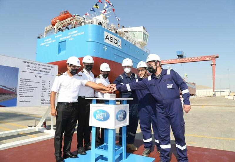В Азербайджане спущен на воду новый нефтяной танкер