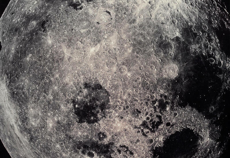 NASA ищет воду на Луне