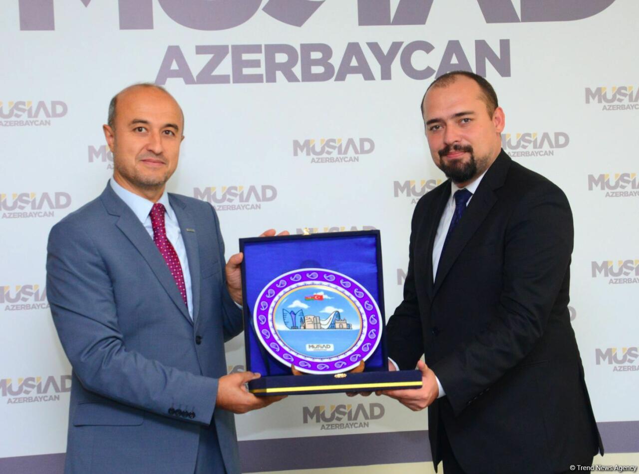 Day.Az Media şirkəti və MÜSİAD arasında əməkdaşlıq müqaviləsi imzalanıb