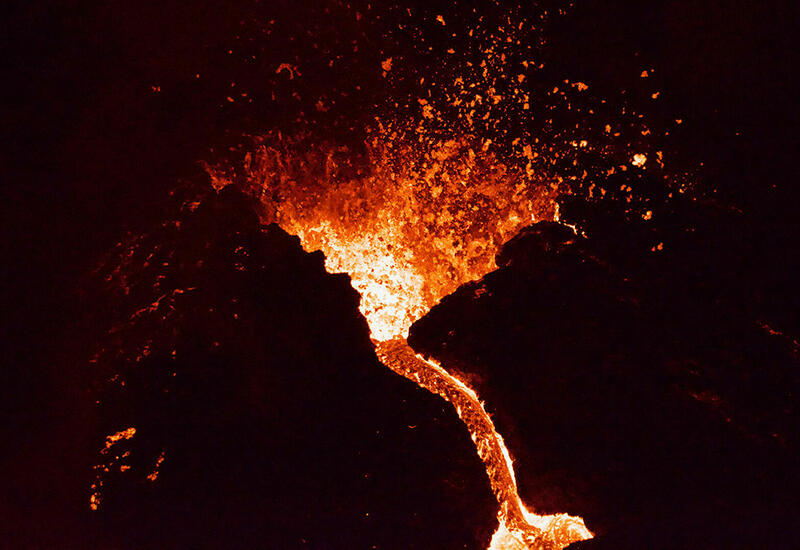 Извержение вулкана на острове Пальма в Испании активизировалось