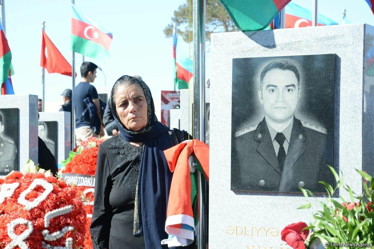 Азербайджанский народ чтит память своих шехидов