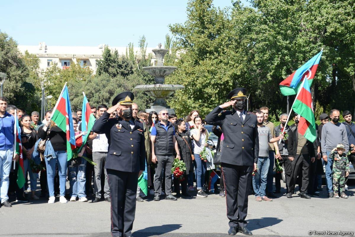 В Азербайджане почтена память шехидов Отечественной войны