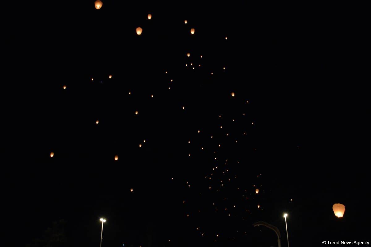 С территории Мемориального комплекса Отечественной войны в небо было запущено 3 тыс. небесных фонариков